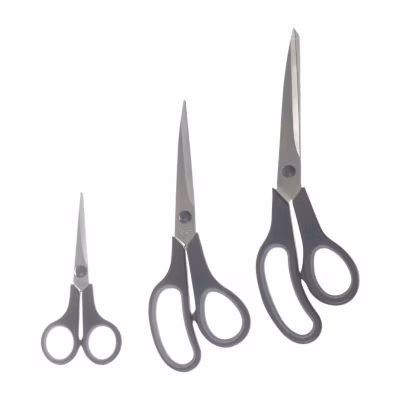Set de 3 paires de ciseaux multi-usages ESSENTIEL