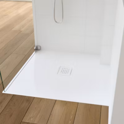 Receveur de douche Kinedo Kinesurf découpable 80X80 blanc antidérapant PN24 avec grille assortie et bonde extra-plate