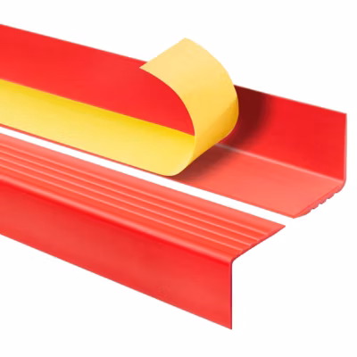 Nez de marche PVC 50×50 mm QUEST, profil antidérapant – 150 cm, rouge